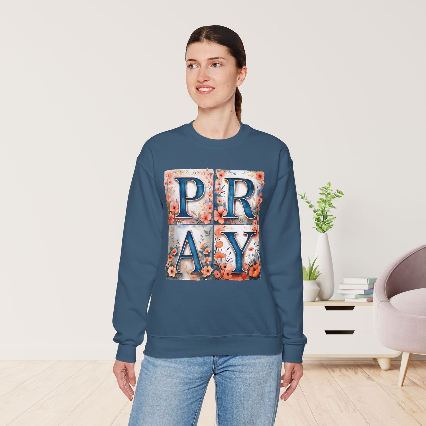 Pray Sweatshirt - Christian Pullover