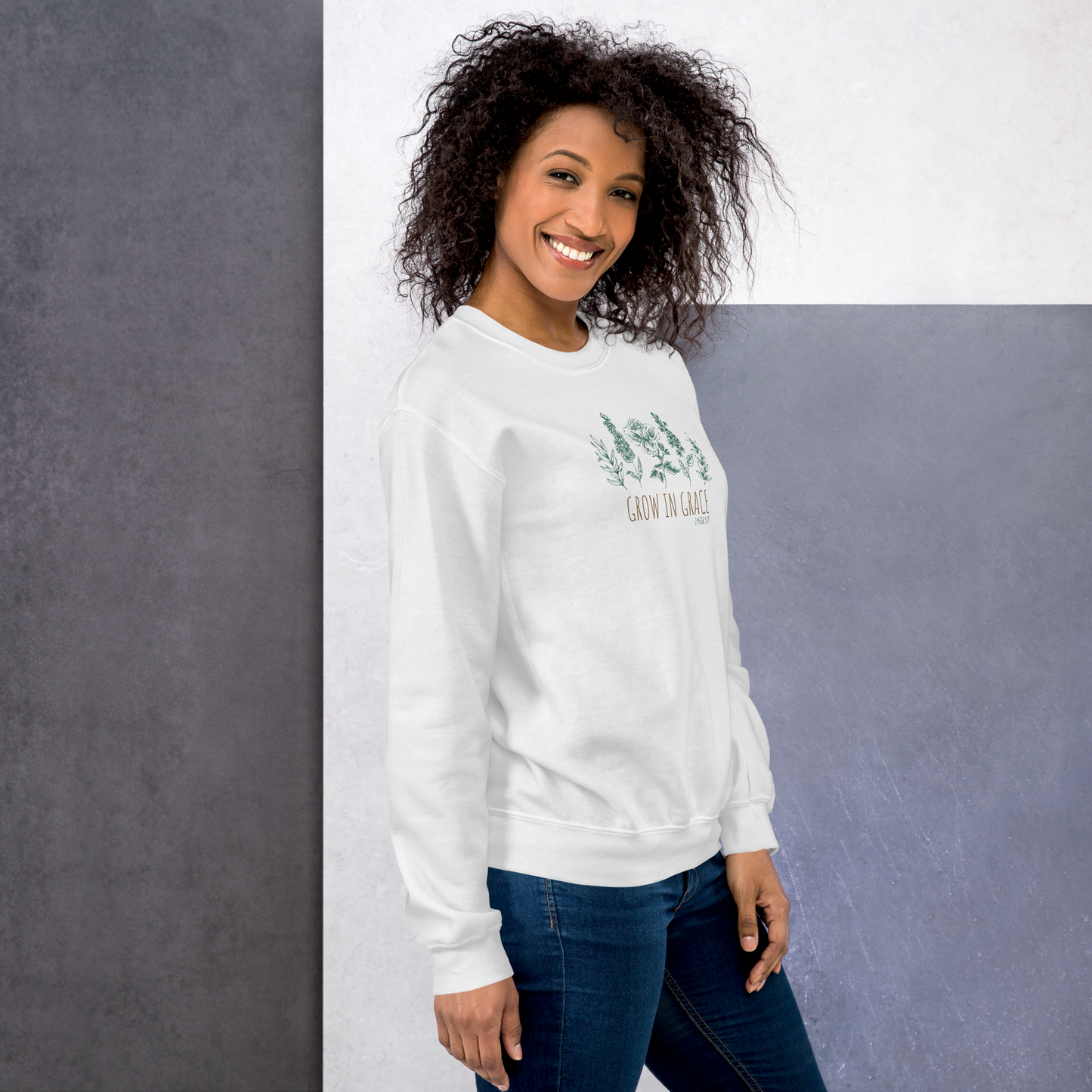 Grow in Grace Embroidered Women's Sweatshirt